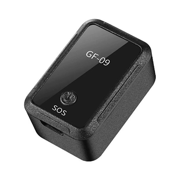 Micro mouchard et tracker GPS pour véhicule et personne en temps réel